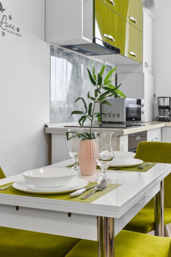 Modern In New Building With Panoramic View Apartment บราชอฟ ภายนอก รูปภาพ