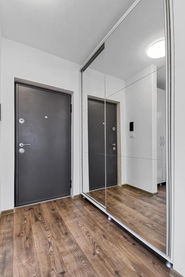Modern In New Building With Panoramic View Apartment บราชอฟ ภายนอก รูปภาพ